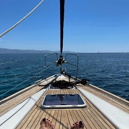 Dolce Dormire A Bordo Di Merope * Cagliari